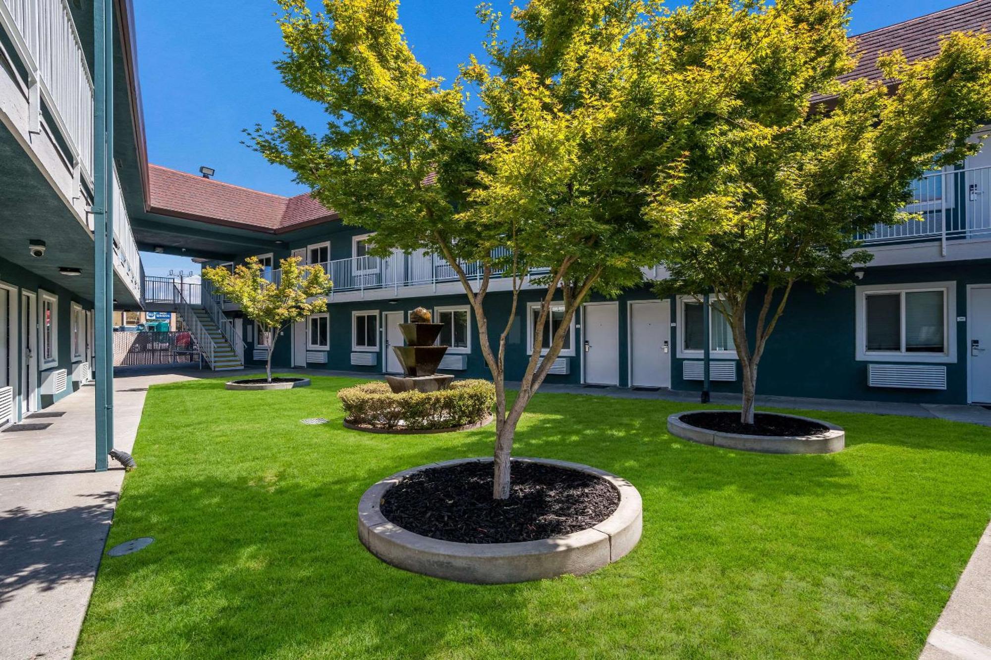 Quality Inn Elk Grove-Сакраменто Экстерьер фото
